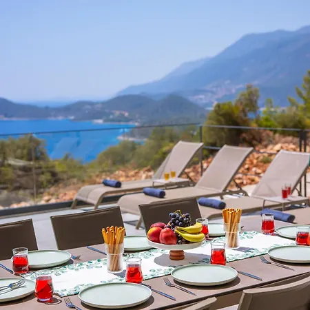 Sky Line Villa *