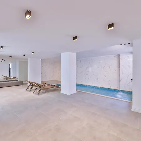 Sky Line וילה קס